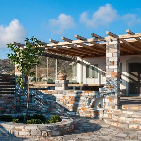 Villa Viglaki House *