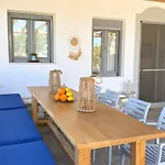 Viglaki House فيلة