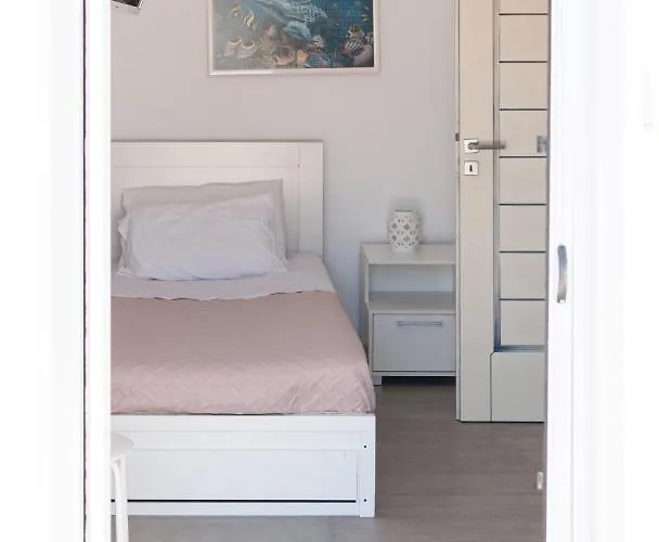 Viglaki House מיקרי ויגלה